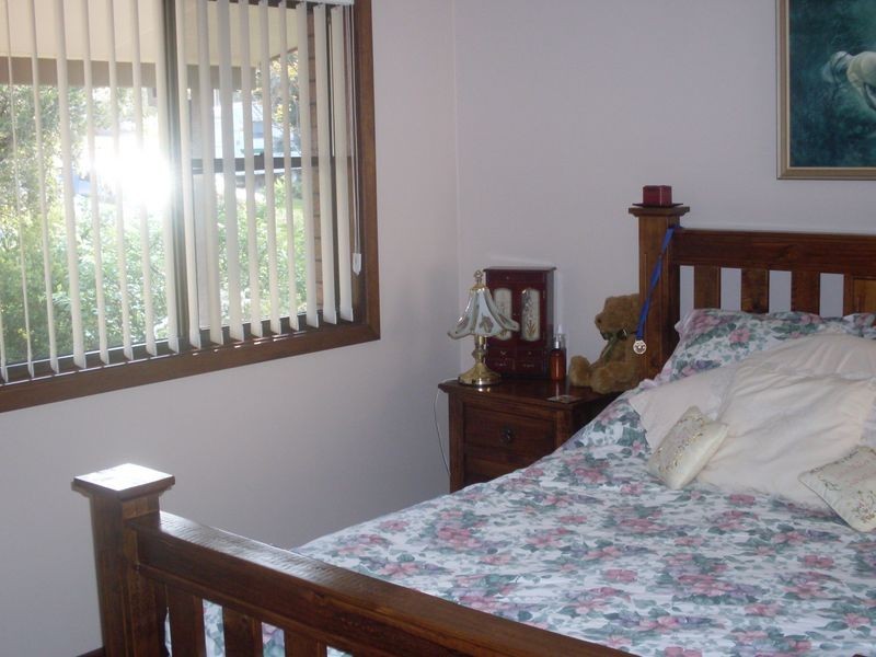 10 Grove Place, Moruya Heads NSW 2537