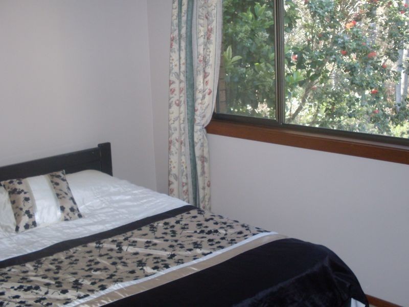 10 Grove Place, Moruya Heads NSW 2537