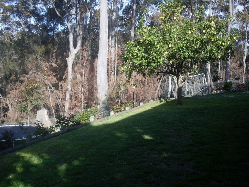 10 Grove Place, Moruya Heads NSW 2537