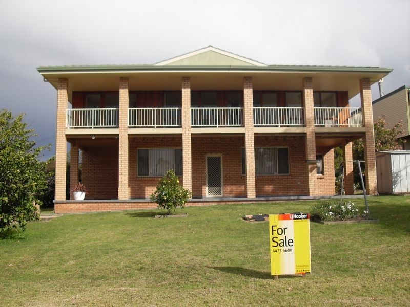 13 Chauvel Crescent, Tuross Head NSW 2537