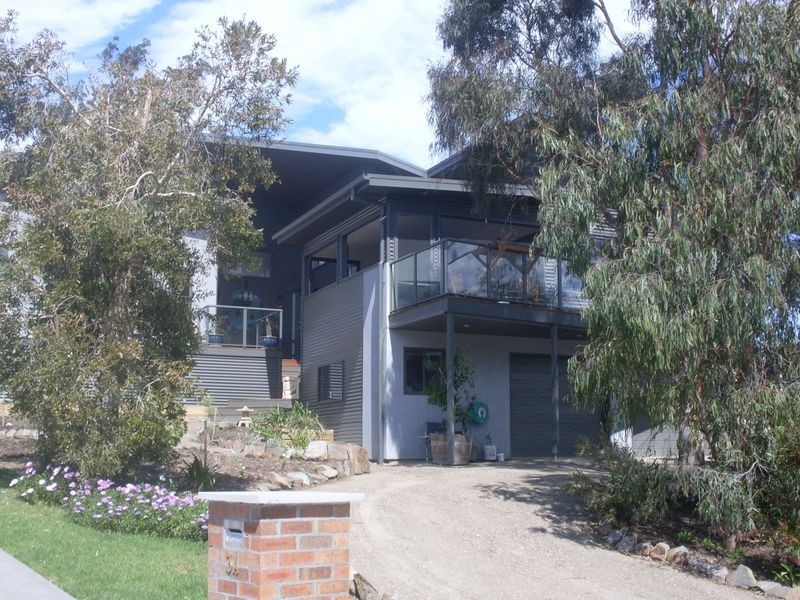 3B Peppercorn Lane, Moruya NSW 2537