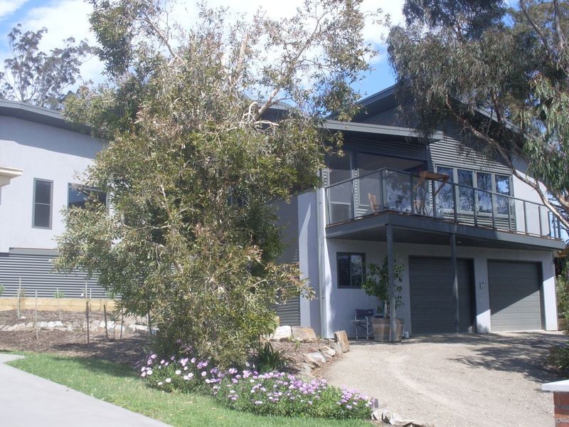 3B Peppercorn Lane, Moruya NSW 2537