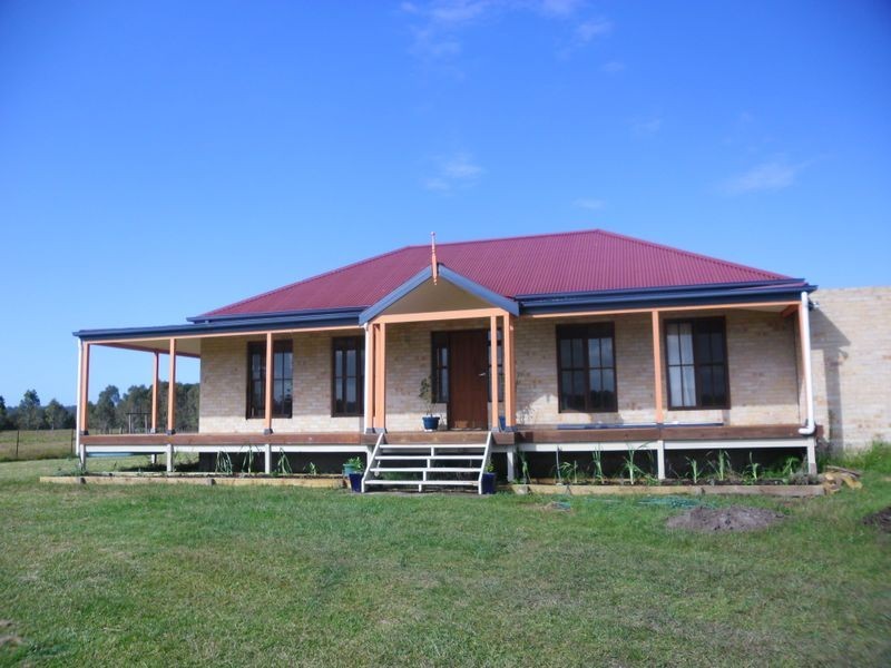 175 Noggarula Drive, Moruya NSW 2537
