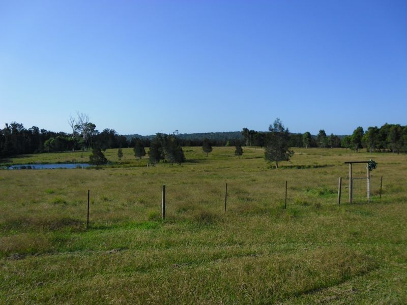 175 Noggarula Drive, Moruya NSW 2537