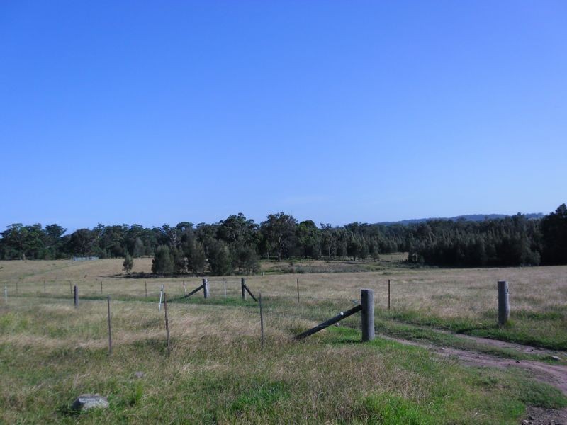 175 Noggarula Drive, Moruya NSW 2537
