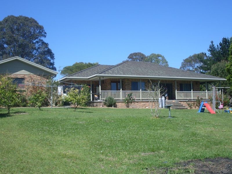 2 Albert Street, Moruya NSW 2537