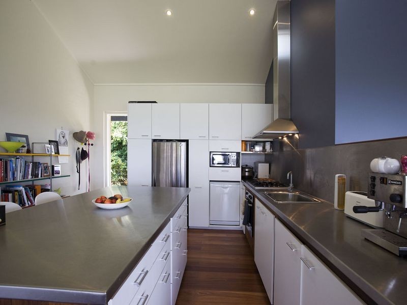 4 Davis Place, Moruya Heads NSW 2537