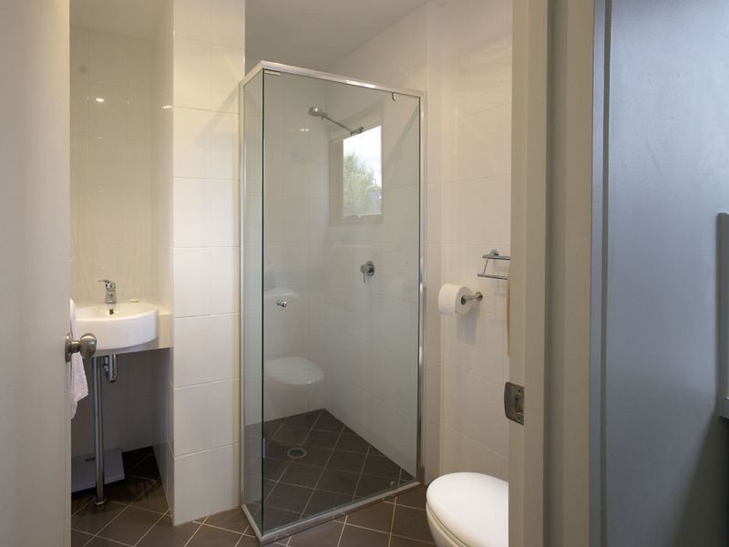 4 Davis Place, Moruya Heads NSW 2537