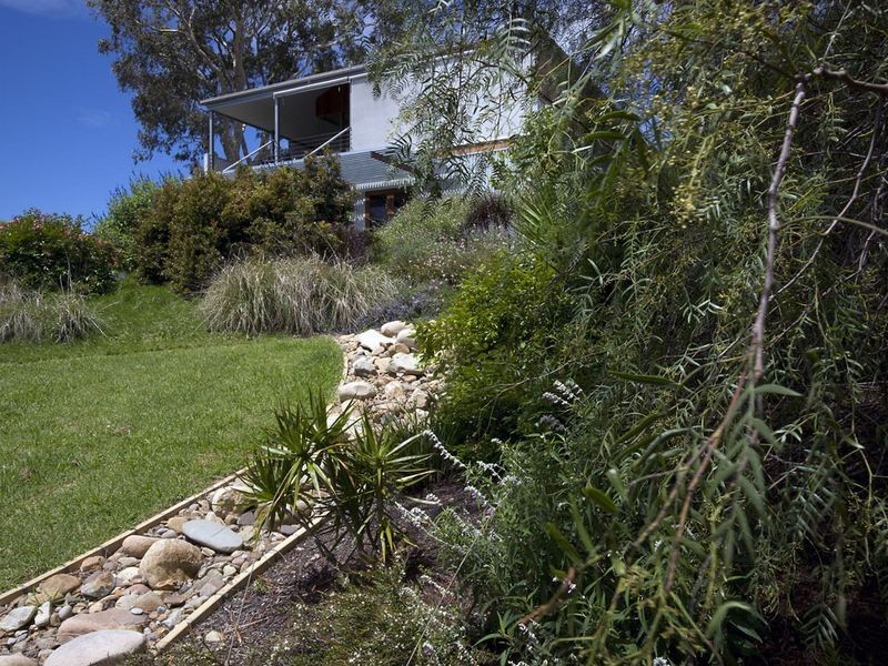 4 Davis Place, Moruya Heads NSW 2537