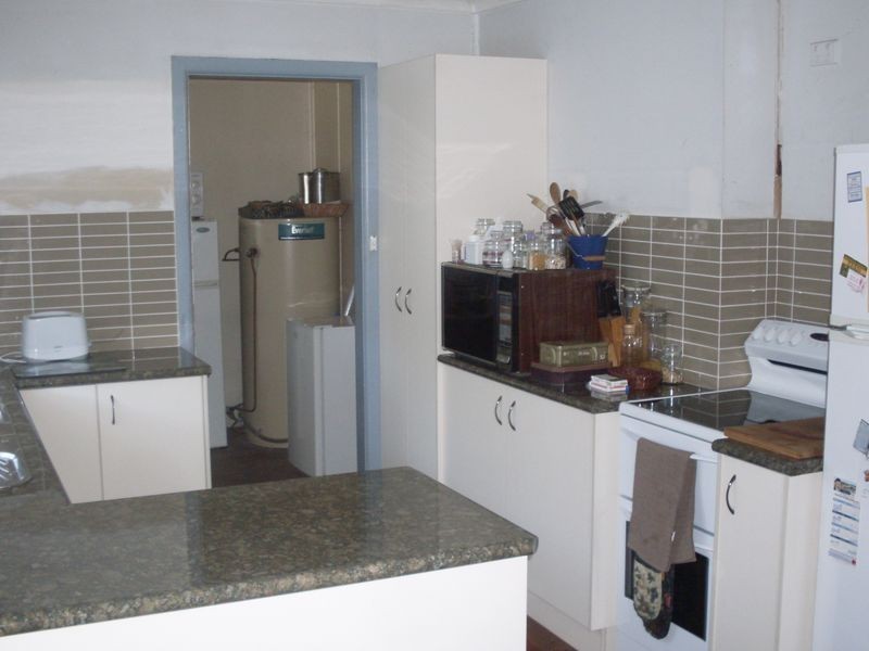 6 Anderson Street, Moruya NSW 2537