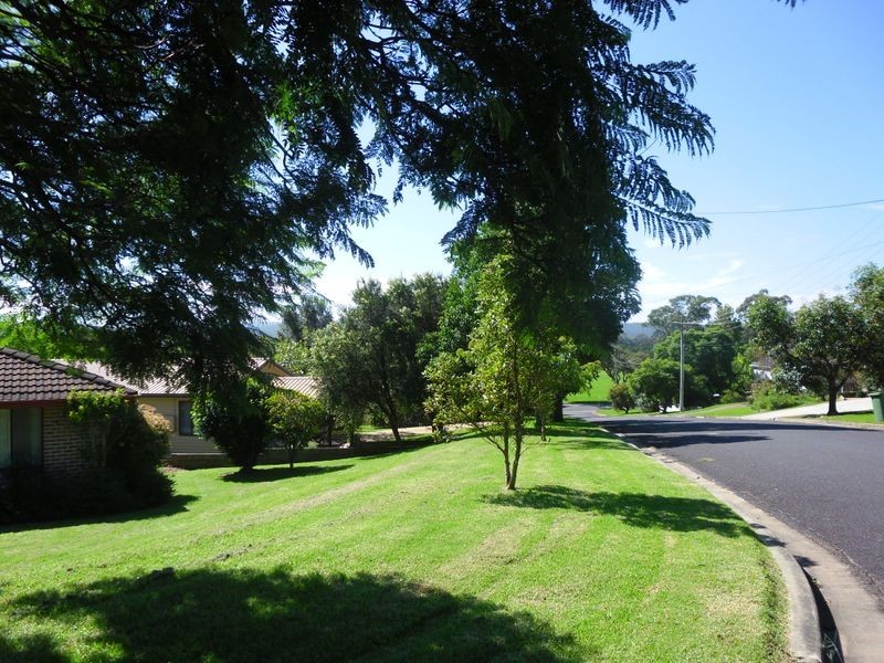 8 Ryan Place, Moruya NSW 2537