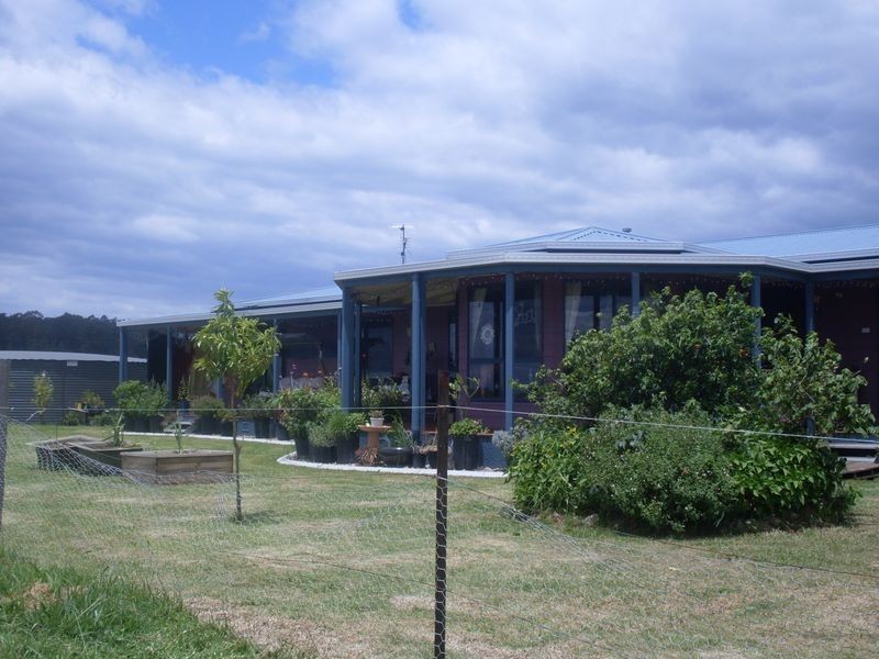176 Noggarula Drive, Bergalia NSW 2537