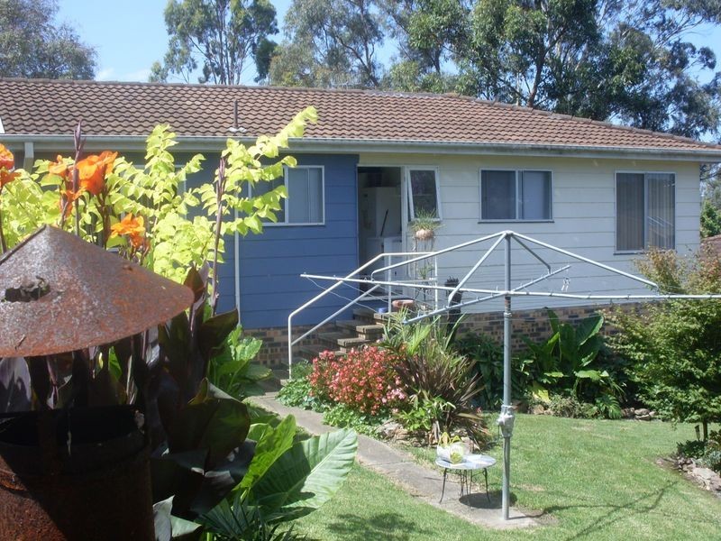 5 Jeffery Place, Moruya NSW 2537