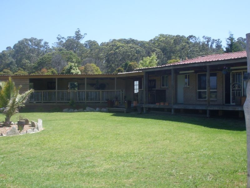 8 Mollee Road, Moruya NSW 2537