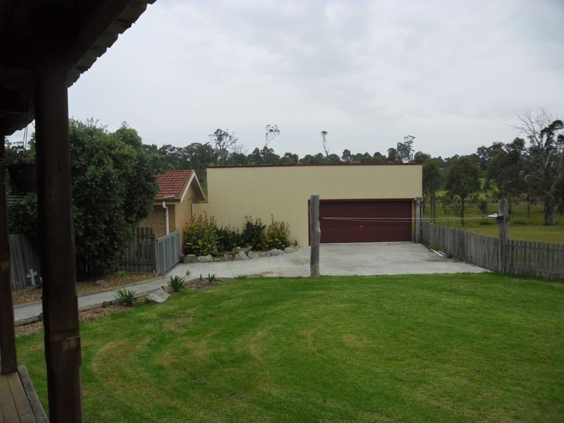 8 Mollee Road, Moruya NSW 2537