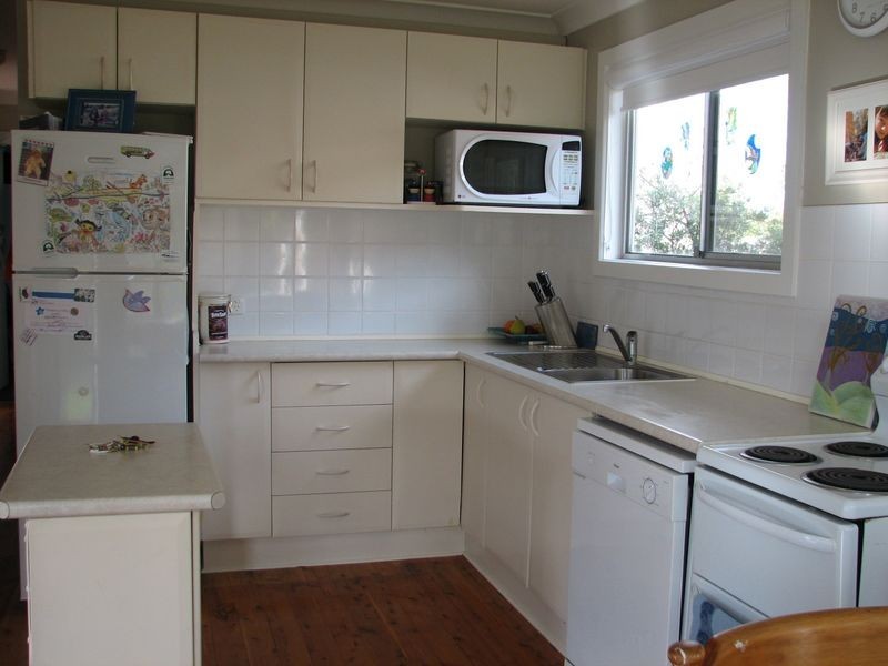 2 Emmott Street, Moruya NSW 2537