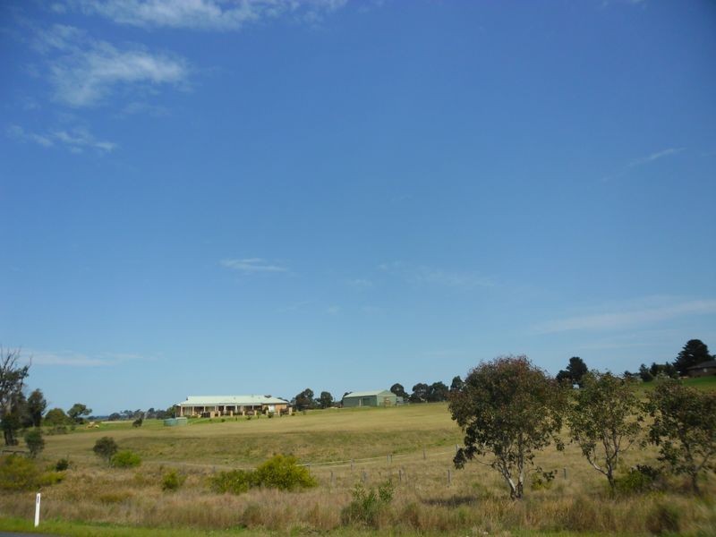 8 Mountain View Road, Moruya NSW 2537