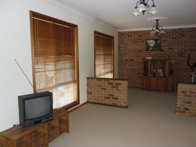 8 Mountain View Road, Moruya NSW 2537