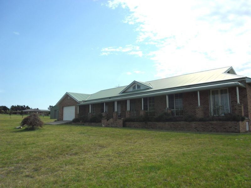 8 Mountain View Road, Moruya NSW 2537