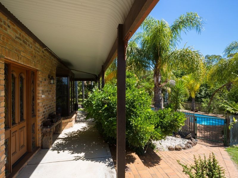 22 Glenduart Grove, Moruya NSW 2537