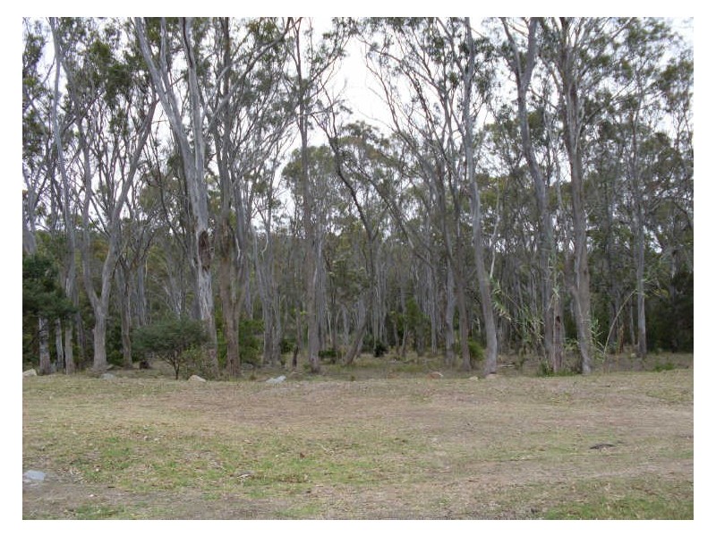 27 Summer Pl, Moruya NSW 2537