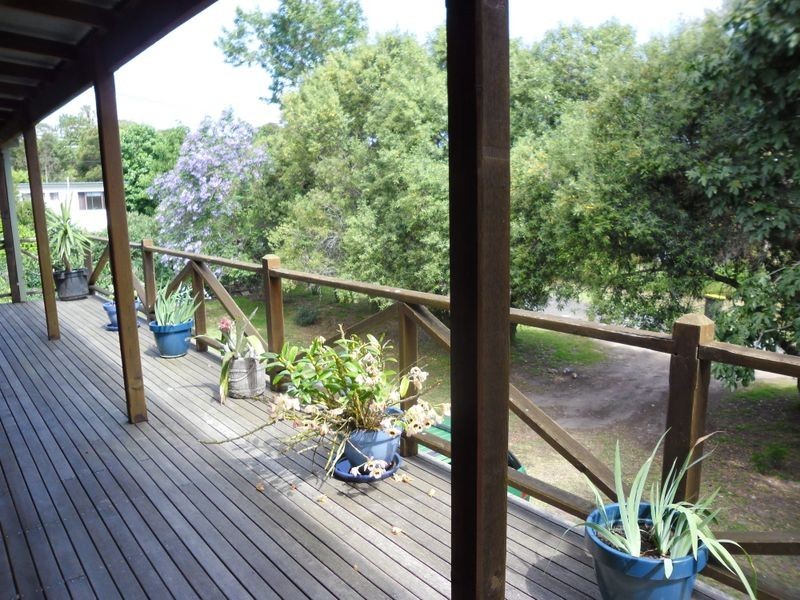 1 Lake Street, Moruya Heads NSW 2537