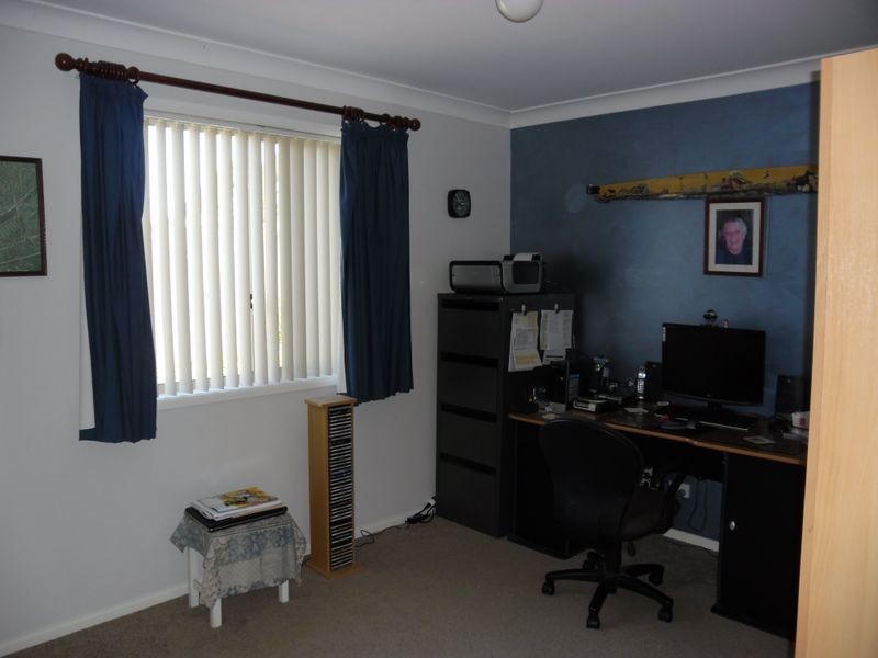 8 Carrie Crescent, Moruya NSW 2537