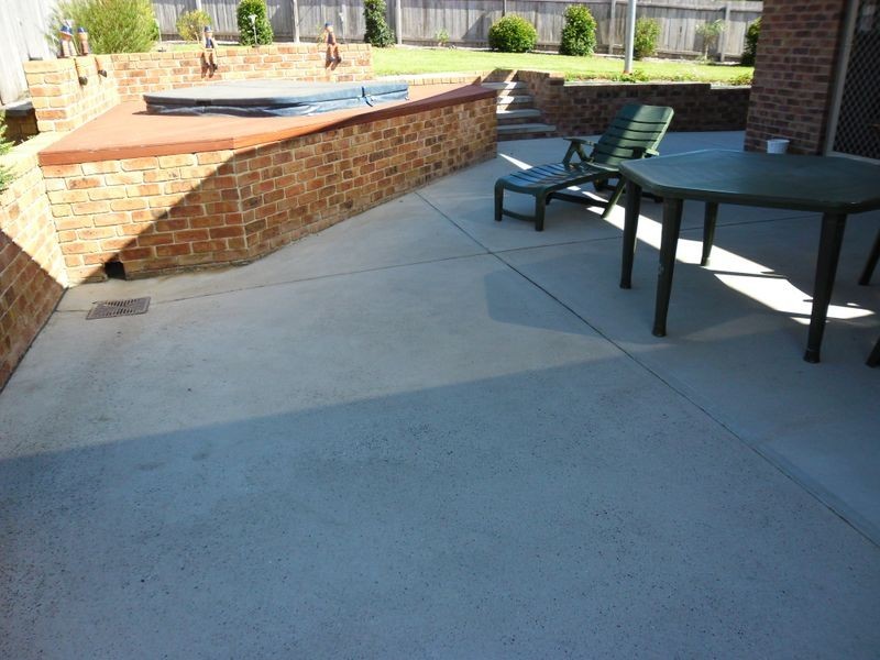 8 Carrie Crescent, Moruya NSW 2537