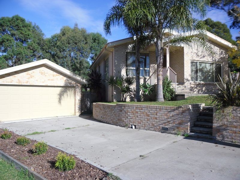 24 Panorama Parade, Moruya NSW 2537