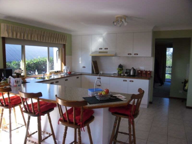43 Dell Parade, Moruya Heads NSW 2537
