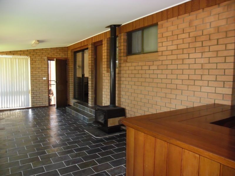 25 Maunsell Street, Moruya NSW 2537