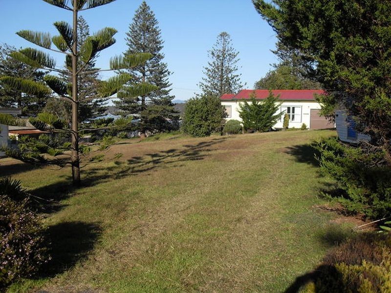 57 Hawkins Road, Tuross Head NSW 2537