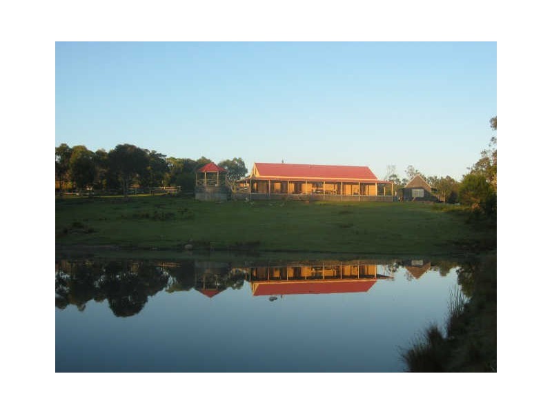 72 Alcharinga Lane, Bingie NSW 2537