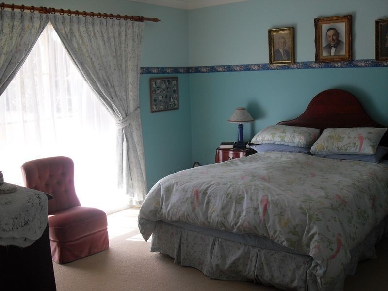 32 Glenduart Grove, Moruya NSW 2537