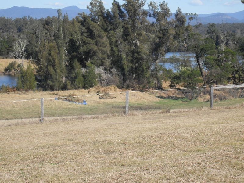 32 Glenduart Grove, Moruya NSW 2537