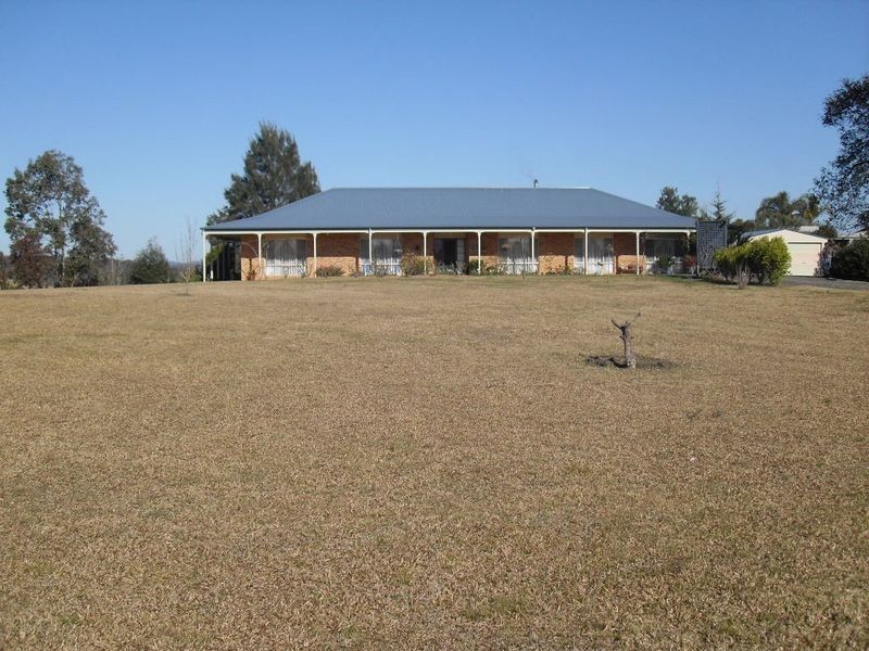 32 Glenduart Grove, Moruya NSW 2537