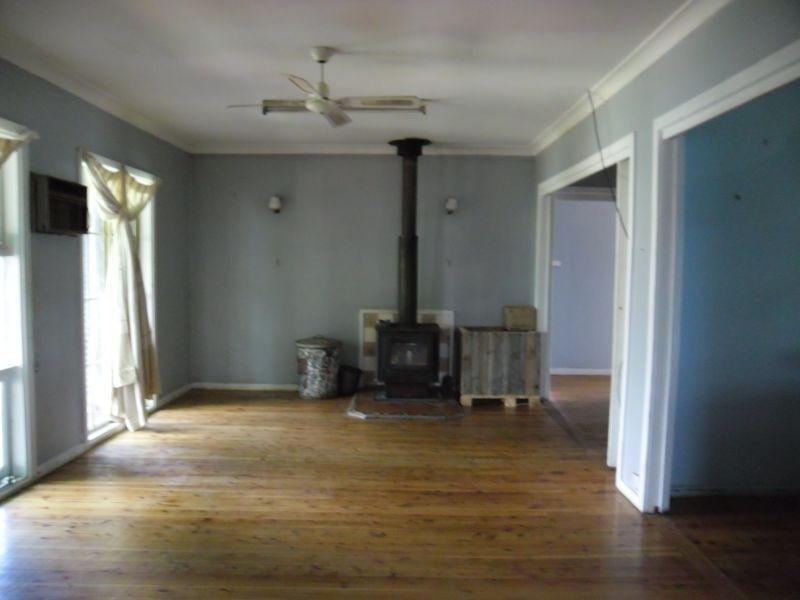 8 Princes Highway, Moruya NSW 2537