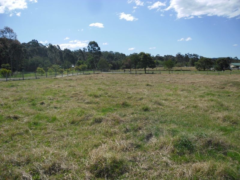 42 Glenduart Grove, Moruya NSW 2537