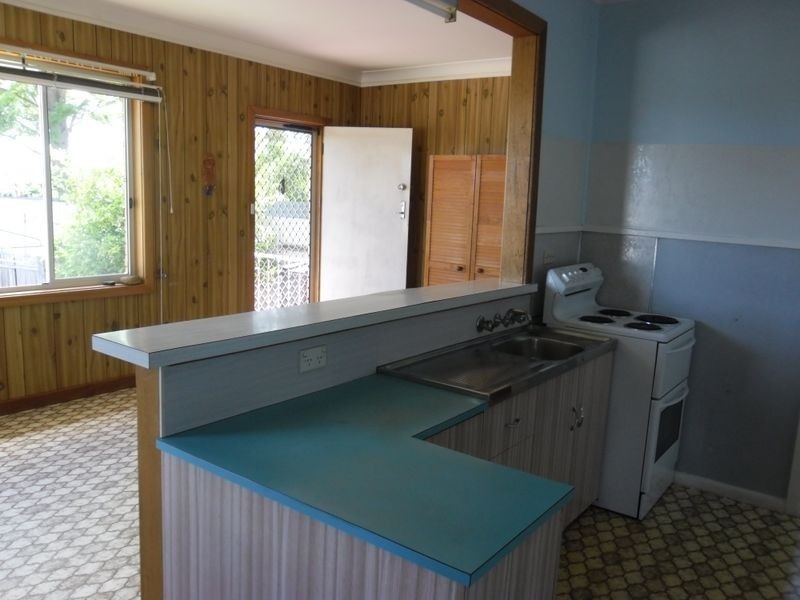 42 Campbell Street, Moruya NSW 2537