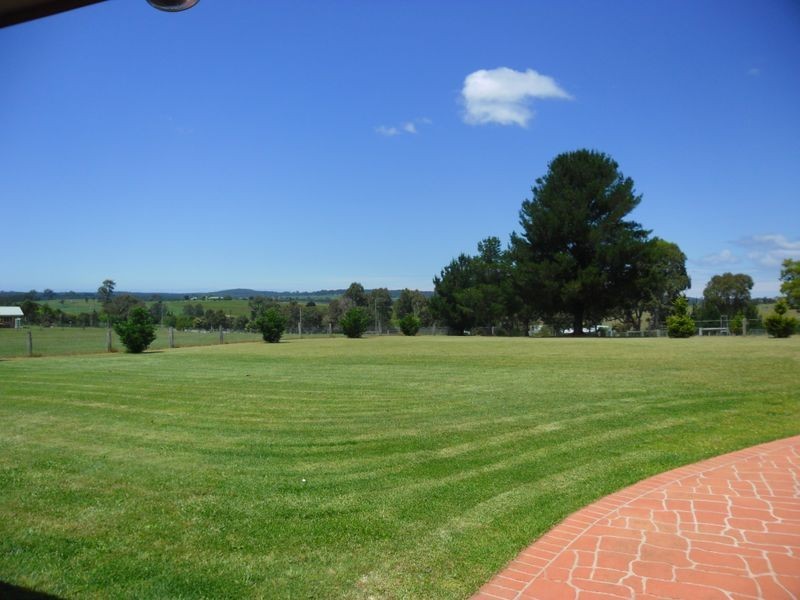 30 Mountain View Road, Moruya NSW 2537