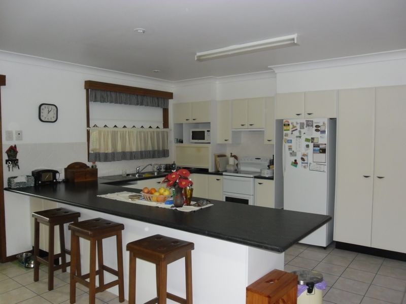 30 Mountain View Road, Moruya NSW 2537