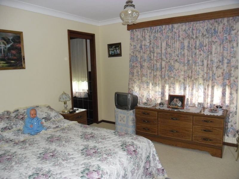 30 Mountain View Road, Moruya NSW 2537