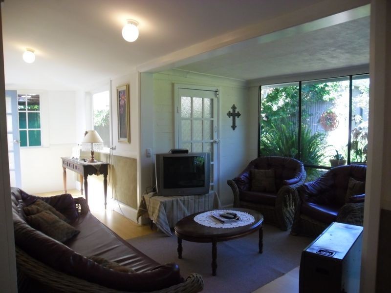 27 River Street, Moruya NSW 2537