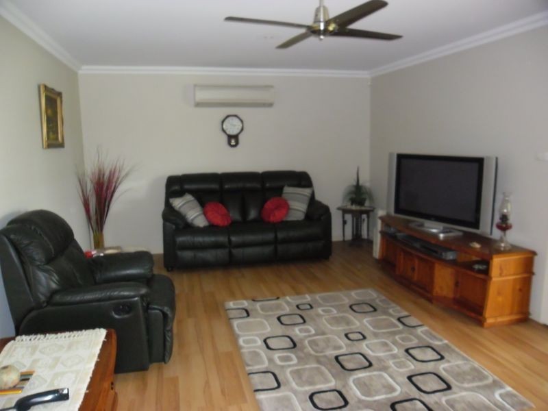 15A Glenduart Grove, Moruya NSW 2537