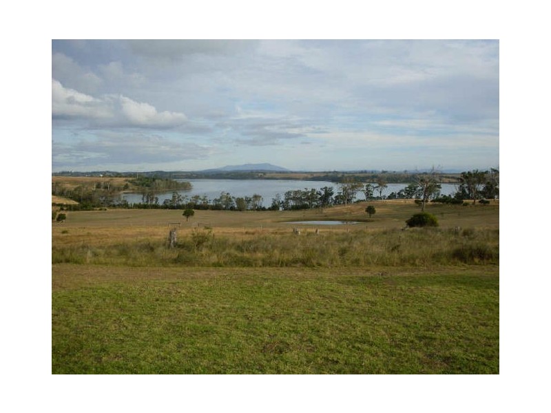 372 Bingi Rd, Bingie NSW 2537