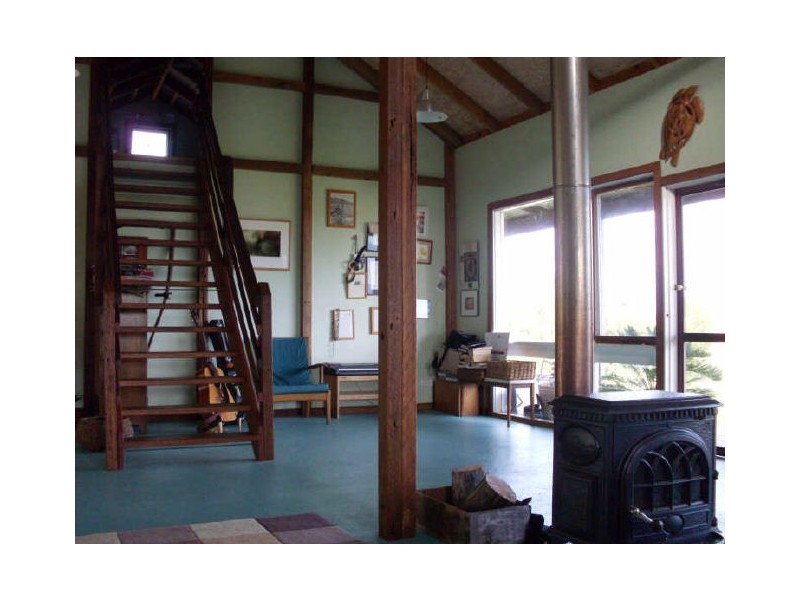 372 Bingi Rd, Bingie NSW 2537