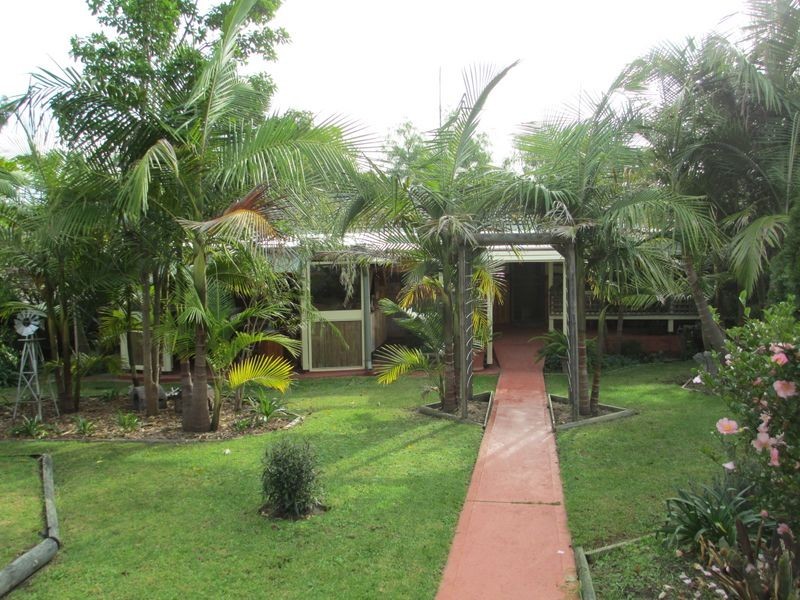 43 Campbell St, Moruya NSW 2537