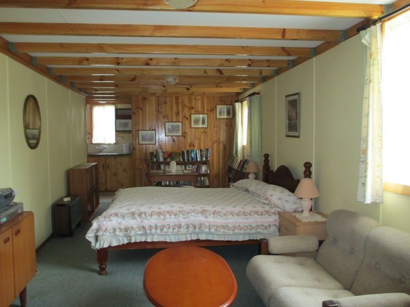 43 Campbell St, Moruya NSW 2537