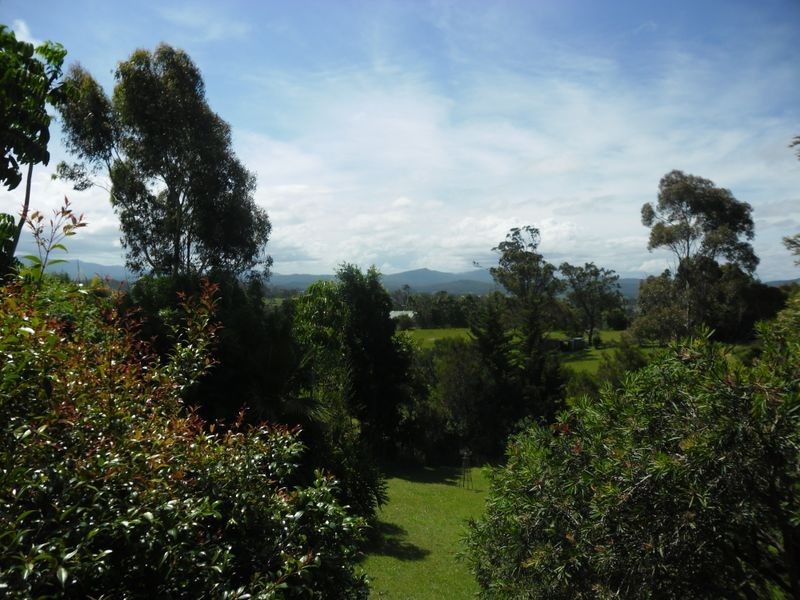 86 Mountain View Road, Moruya NSW 2537