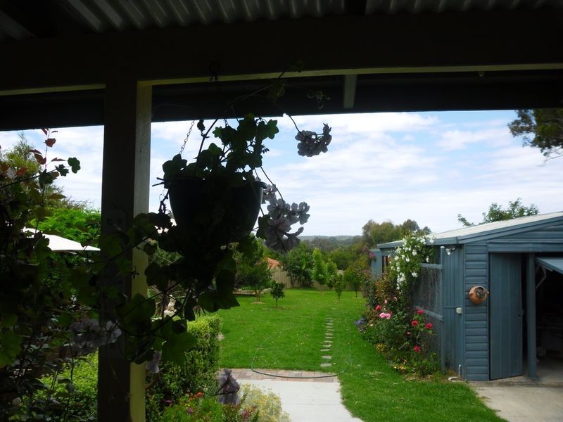 26 Lagoon Street, Moruya NSW 2537